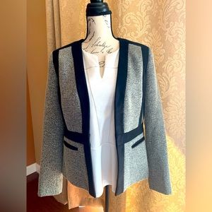 Kasper size 10 blazer in great condition